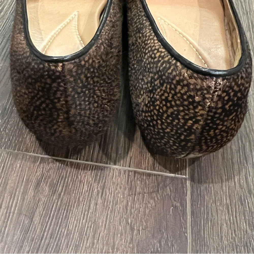 Clarks Real Fur Women’s Size 9M Dyed Cow Shoes Flats Black Brown Bow